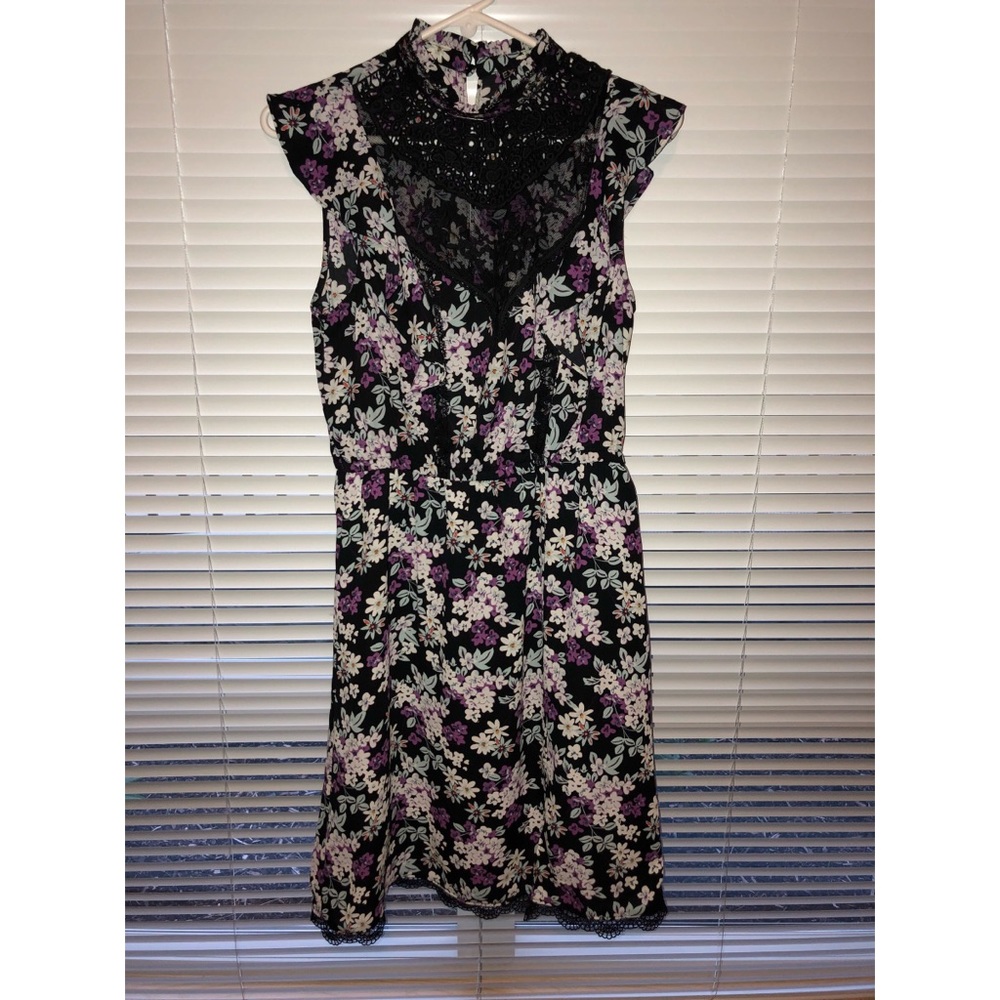 Floral & Lace Midi Dress